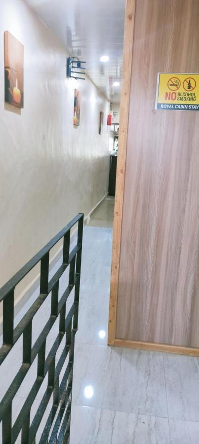 مومباي Royal Cabin Stay المظهر الخارجي الصورة